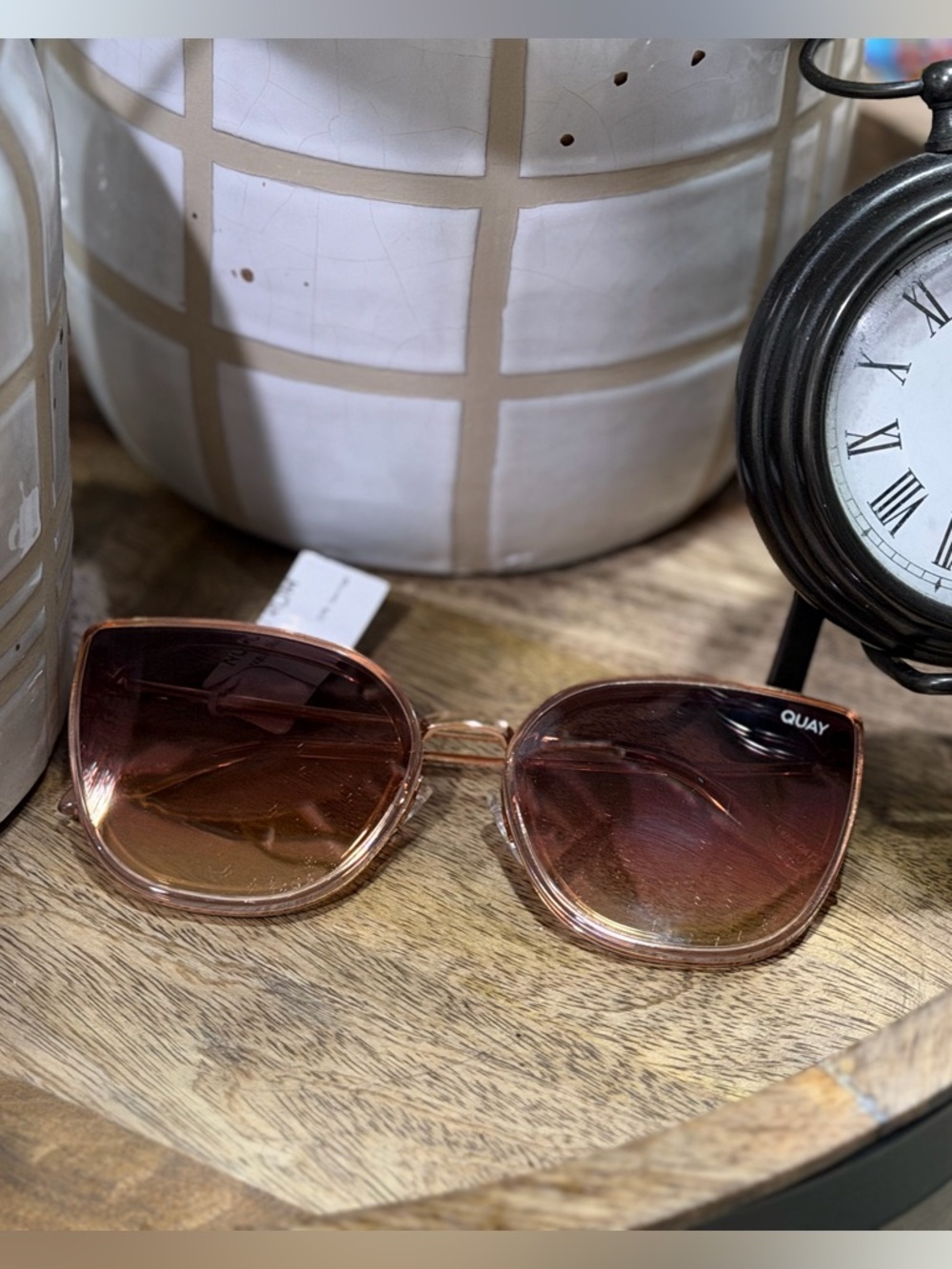 Quay Flat Out Sunglasses in Champ NVYRose
